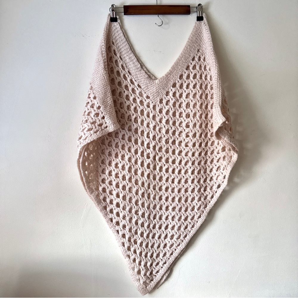 CERRETELLI Elegant Cream Poncho - One size